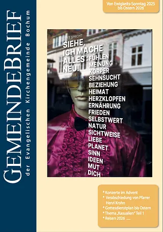 Kleines Kind bei der Taufe