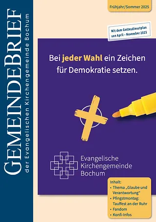 Kleines Kind bei der Taufe